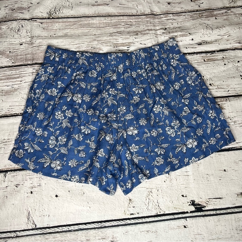 NWT Loft Blue Floral Print Shorts Size M - Picture 5 of 10